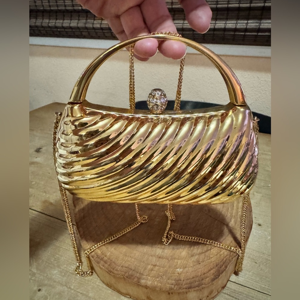 La Regale Evening Clutch Handbag with Chain Strap